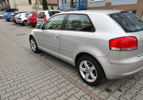 Audi A3 cena 11000 przebieg: 293000, rok produkcji 2003 z Skawina małe 29